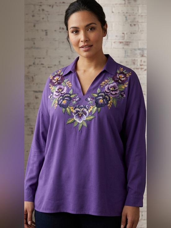 Tops - V-Neck 3/4 Sleeve Top in Purple -Printed Floral Design